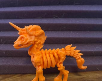 Esqueleto de Halloween pequeño esqueleto unicornio