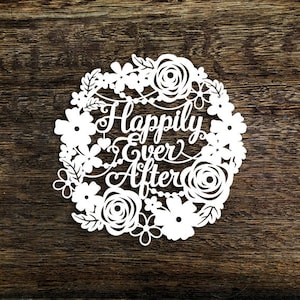 Papierschnitt Vorlage Blumenkranz Happily Ever After Hochzeitsdekoration Kartenherstellung PDF JPEG zum Handschneiden & SVG für Schneidemaschinen