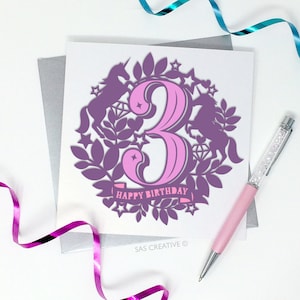 Modelo de corte de papel Feliz aniversário Terceiro 3º 3 Três Unicórnio Mágico Cartão Temático Fazendo PDF JPEG para corte manual e SVG para máquinas de corte