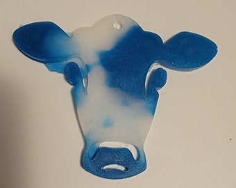 Resin two tone cow keychain