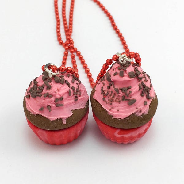 Cupcake chocolat fraise collier - Bijoux Kawaii de Cupcake rose collier - collier Cupcake chocolat - cadeaux pour fille - mignonne-