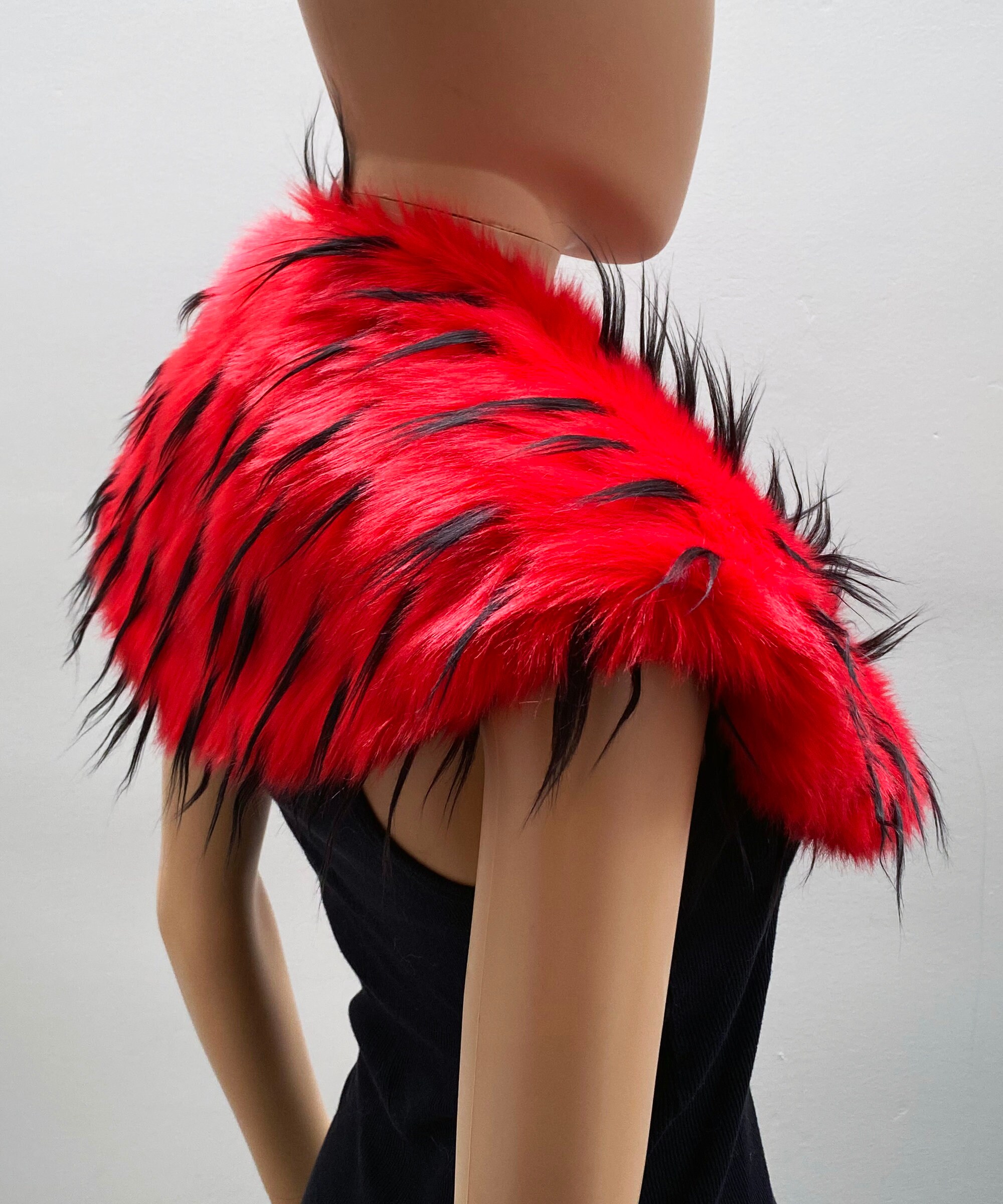 Ravishing Red And Black Ermine Style Faux Fur Collar With Chain Accent Etsy Uk