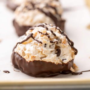 Coconut Macaroon Cookies: Professional Recipes Coconut Macaroon Cookies