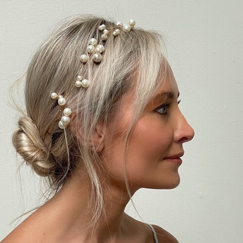 The Scottie - Coiffe surdimensionnée moderne en halo de mariage avec perles sur fil plaqué or, liane de cheveux de mariée, bandeau de cheveux de mariage, serre-tête