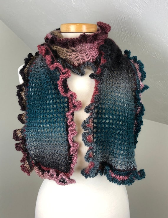 Handmade Crocheted Fashion Ruffle Scarf Pinks 