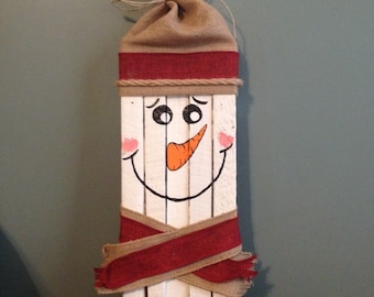 Reclaimed Wood Snowman Face, Hand-Painted Christmas Decor