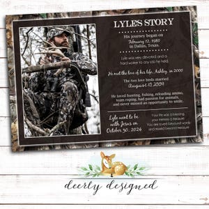 Puede incluir: Una tarjeta conmemorativa con un borde de camuflaje y una foto de un hombre con ropa de caza. El texto "LYLE'S STORY" está en la parte superior, con detalles sobre su vida, incluyendo su fecha de nacimiento, matrimonio e intereses. La tarjeta está diseñada por "deerly designed."
