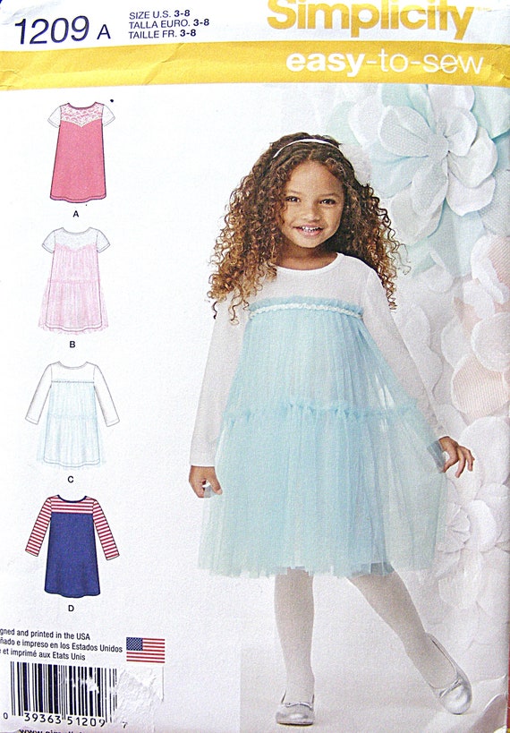 avia knit texture dress Andreeva BUTTER DAISY KNIT DRESS WITH HANDMADE EMBROIDERY main image 0