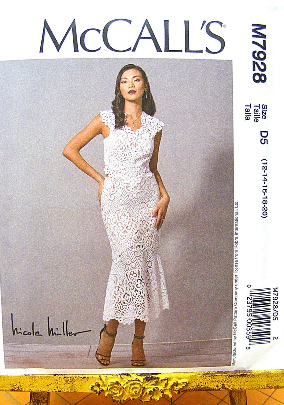 signature 8 lace dress Signature 8 Navy Blue Lace Dress Size Small 3/4 Sleeves Backless/open back  lined
