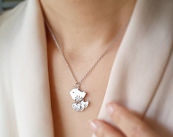 Mother bird necklace in silver, Mother necklace, Mother and kids, Nana necklace, Gift for nana, Gift for mom, Mothers day, Family necklace