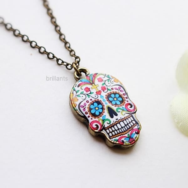 Sugar skull necklace, Vintage Style skull,  antiqued brass, Layering, Skull illustration, halloween necklace, day of the dead