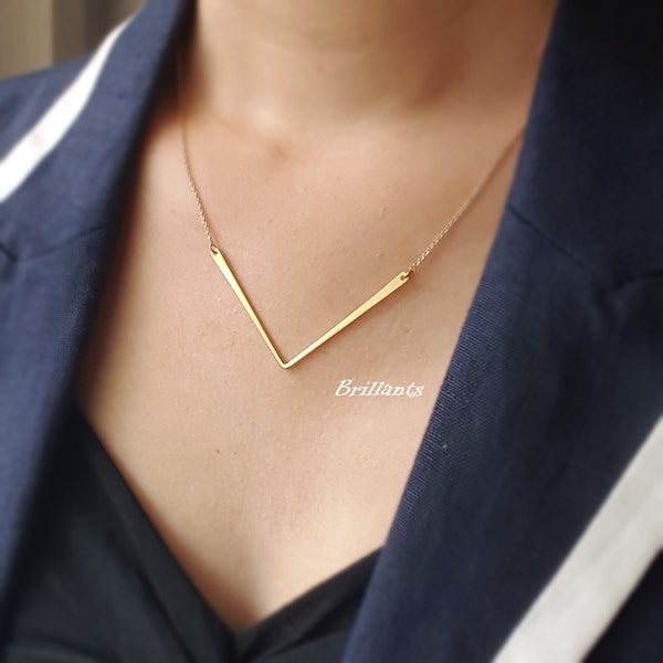 Geometric Chevron necklace in gold, Arrow, V necklace, Bridesmaid necklace, Wedding necklace, Bridesmaid gift, gift for her, necklace collar