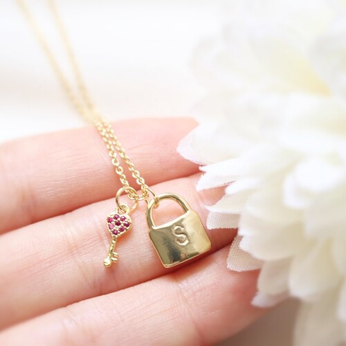 Personalized Lock and Key necklace, shops Initial, Letter, Best friends, Bridesmaid necklace, Bridesmaid gift, Wedding necklace, Flower girl gift