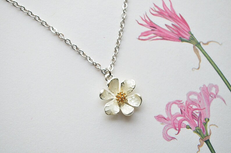 Free Gift Wrapping Daisy necklace in silver Daisy necklace Etsy