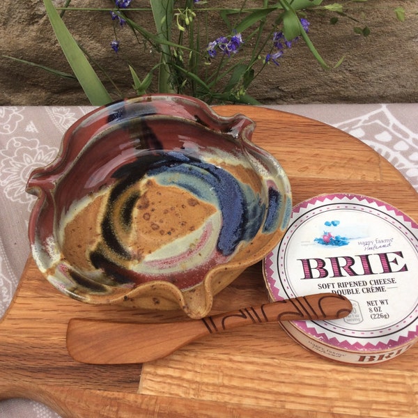 Brie cheese Baker Pottery - Mini Pie baker, pot pie baker Handmade Red Splash Glaze, Cheese Plate, Ayers Pottery