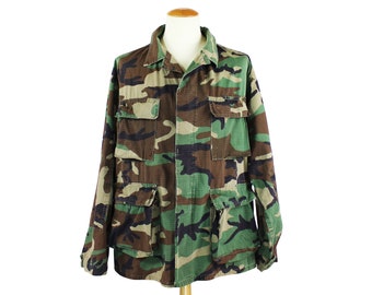 Vintage 1970's Camouflage Military Jacket Official USA Iconic Versatile Vibrant Streetwear Earth Tone 4 Pocket Coat Unisex Adult Size XL/XXL