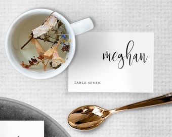 Verspielte Script Platzkarte: moderne Platzkarte / Hochzeitskarten / individuelle Platzkarten / Escortkarten / formelle Platzkarten
