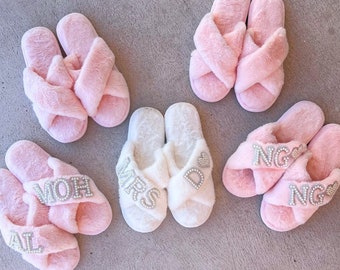 Blush Pink bridesmaid gifts slippers | Bridesmaid proposal | bride slippers | bride gift | Bridal shower party favors | Maid of honor gift