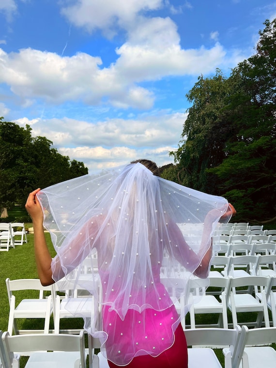 Pearl Bachelorette Party Veil: Bridal Shower Gift - Etsy display picture 1