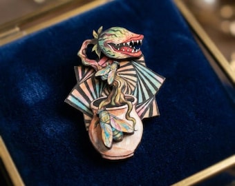 Venus Fly trap – Carnivorous Plant Pin, Layered Botanical Oddity Brooch, Whimsical Statement Accessory
