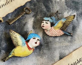 Birds of Feather BFF Pin Set, Whimsical Bird Head Brooches, Friend Matching Jewelry