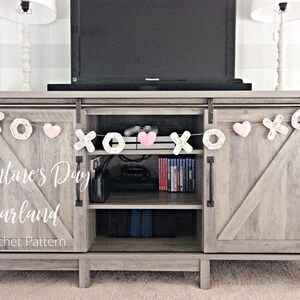 Valentine&#39;s Day Garland - CROCHET PATTERN