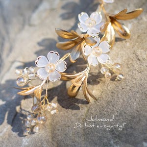 Braut Haarschmuck mit Blumen in gold farben, bridal headpieces, Braut Haarkamm, golden flower hair comb, golden headpieces, Braut Accessoire