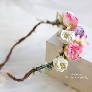 Romantischer Haarschmuck für eine Boho Hochzeit . Haarschmuck Braut . Blumenkrone . Elfenkrone . Haarkranz mit Blumen . Blumenkranz