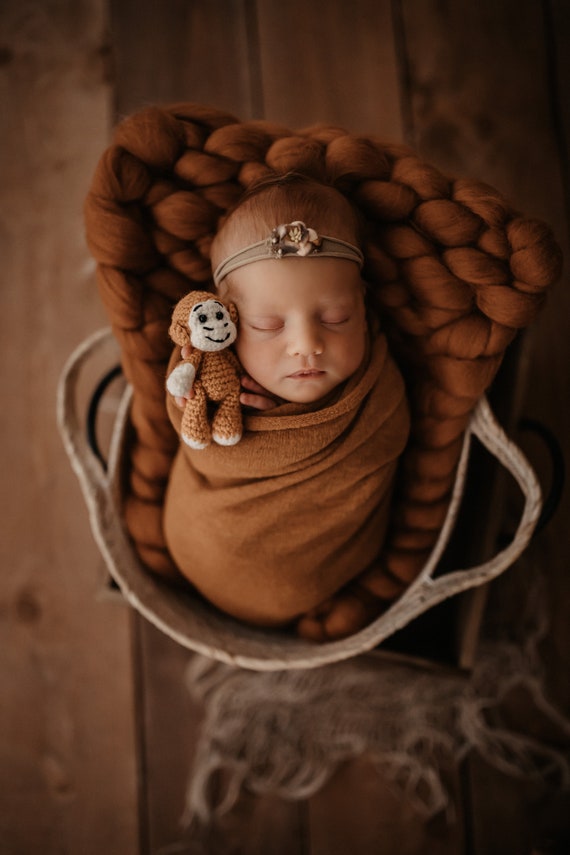 Juguete recién nacido, mono recién nacido, accesorio de foto, accesorio de  fotografía, regalo de baby shower, mono de punto, accesorio de foto recién  nacido, mono pequeño, regalo para niños -  España