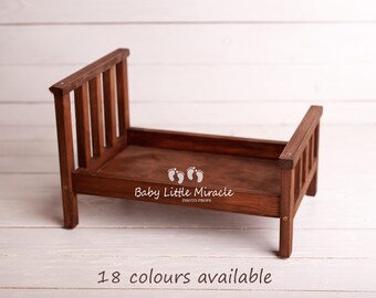 Rustikales Bett aus Holz, Neugeborenen Requisiten für eine Puppe, handgefertigtes Bett, Foto Requisite, Babypartygeschenk, Vintage Foto Requisite, Neugeborenen Fotorequisite