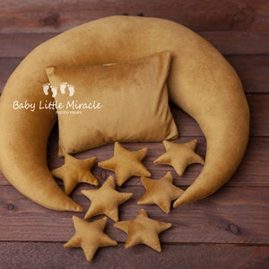 Gold mustard velvet moon with little 7 stars, posing pillow moon, photo prop,moon pillow,newborn photo props,newborn pillow,baby shower gift