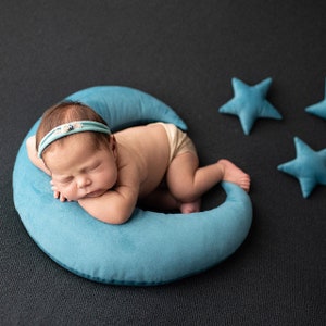 Blue velvet Moon + 10 stars + pillow, photo prop, moon pillow, newborn photo props,newborn prop,photo prop,baby shower,moon and stars set