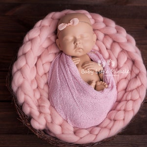 100% wool braid, Pink, Chunky wool, Pink blanket, Photo prop, Baby photography, Newborn photo prop, Newborn props, Baby shower,