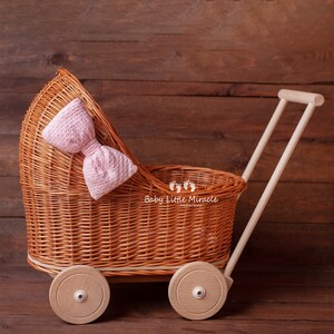 Wicker trolley, baby cariage, wicker stroller, wicker cart for dolls, photo props, wooden photo prop, vintage trolley for dolls