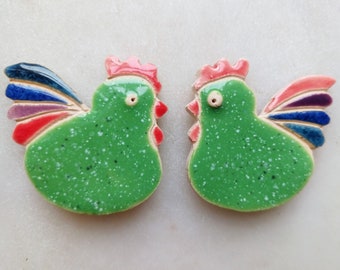 2 Green Hen Magnets • Handmade Ceramic Set • Easter & Housewarming Gift • Kitchen Decor • Unique Bird Refrigerator Magnets • Gift for Her