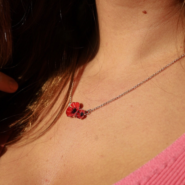 Collier coquelicot en argent modèle 2