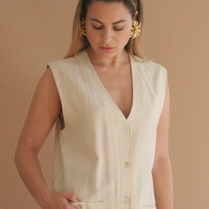 minimalist v-neck beige linen button down sleeveless blouse vest