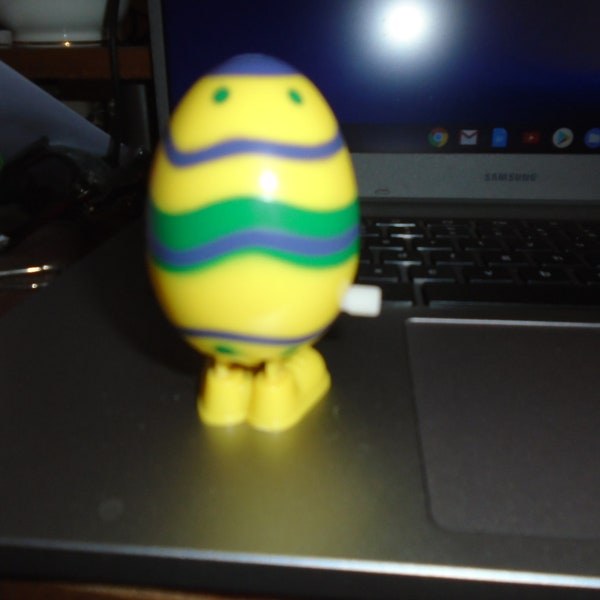 Plastic Windup Easter Egg