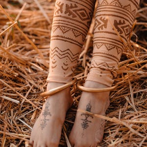 Legging tribal