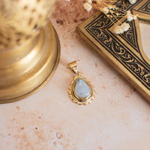 Moonstone pendant