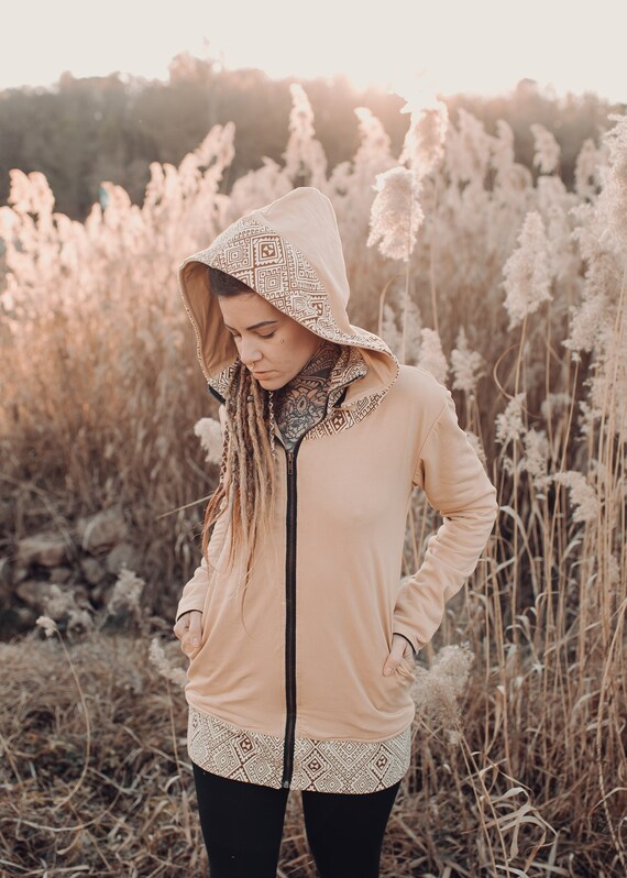 Women's Winter Jacket / Fleece Inner Jacket / Ethnic Boho Woman / Removable Hooded Jacket