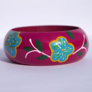 Floral Design Wooden Bracelet || vintage item || pink with blue flowers