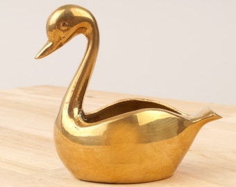 Tray / Container / dish in a shape of a swan || Swan Ashtray || Vintage small sculpture in perfect condition
