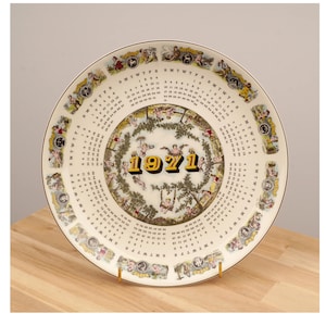 1971 calendar porcelain plate by Wedgwood ||  Vintage