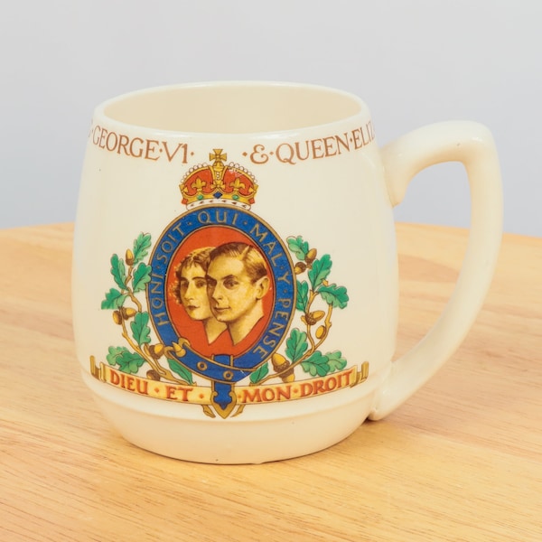 Ceramic Mug / Cup || The Coronation of King George VI and Queen Elizabeth || May 1937 || Honi soit qui Mal y pense Dieu Et Mon droit