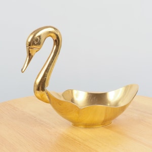 Swan plate / Swan bowl / Swan ring tray || Vintage solid brass swan