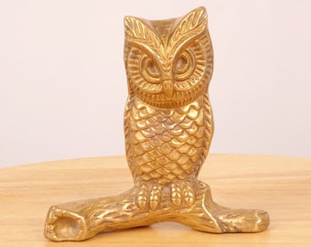 Owl on a branch || Vintage Solid Brass || Heavy and Detailed  Owl figurine || Owl sculpture / bird figurine