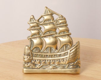 Sculpture / statue / decor || Vintage solid brass || Ship design || Nautical theme