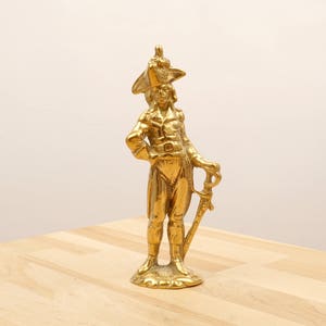 Soldier figurine / statuette || Vintage solid brass || Solid brass sculpture / house decor / heavy