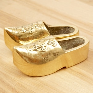 Pair of shoes || Vintage Solid Brass || Vintage small items in great condition